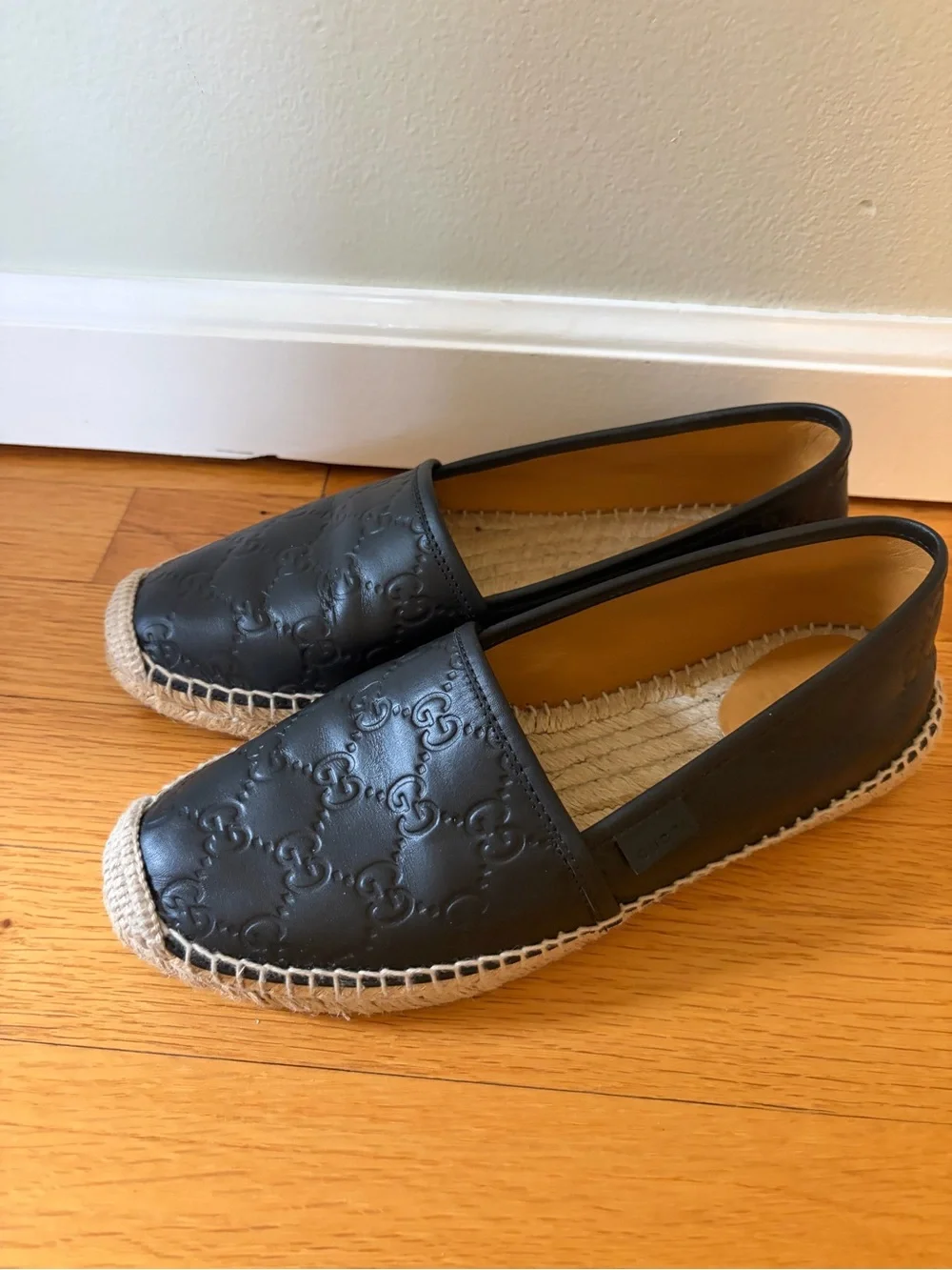 Gucci Black Leather Espadrille Slip On Microguccisima leather women size 38 flat